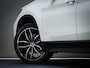 BMW X1 SDrive 18i High Executive Edition (HEAD-UP DISPLAY, TREKHAAK AFNEEMBAAR, NAVIGATIE PROFESSIONAL, STOELVERWARMING, AIRCO)