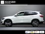 BMW X1 SDrive 18i High Executive Edition (HEAD-UP DISPLAY, TREKHAAK AFNEEMBAAR, NAVIGATIE PROFESSIONAL, STOELVERWARMING, AIRCO)
