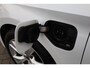 SEAT Leon Sportstourer 1.4 TSI eHybrid PHEV FR 204PK / 150kW, Achteruitrijcamera (rear view), adaptief onderstel (dcc), safe & driving XL, adaptieve cruise control (acc), dodehoek sensor (side assist), park assist, parkeersensoren voor en achter (pdc), LED koplampen, ambiente verlichting meerkleurig, Apple Carplay / Android Auto, keyless start & entry, licht- en regensensor,  dimmende binnenspiegel, stoel- en stuurwiel verwarming, alarm systeem, dynamische stuurbekrachtiging, draadloos telefoon laden