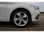 SEAT Leon Sportstourer 1.4 TSI eHybrid PHEV FR 204PK / 150kW, Achteruitrijcamera (rear view), adaptief onderstel (dcc), safe & driving XL, adaptieve cruise control (acc), dodehoek sensor (side assist), park assist, parkeersensoren voor en achter (pdc), LED koplampen, ambiente verlichting meerkleurig, Apple Carplay / Android Auto, keyless start & entry, licht- en regensensor,  dimmende binnenspiegel, stoel- en stuurwiel verwarming, alarm systeem, dynamische stuurbekrachtiging, draadloos telefoon laden