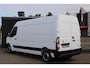Renault Master 2.3 dCi 135 pk L3H2 Navi v.a. 388,- p/mnd Airco ECC, 270gr Achterdeuren, Cruise control, PDC achter, 3-Zits