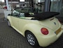 Volkswagen Beetle New Cabriolet 1.6 Highline Staat in De Krim