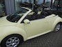 Volkswagen Beetle New Cabriolet 1.6 Highline Staat in De Krim