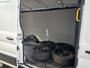 Ford Transit 350 2.0 TDCI L3H2 Limited 170 pk automaat | Dubbele wielset | Adaptieve Cruise | Sync 3 Navigatie | Apple Carplay/ Android Auto | Voorruitverwarming