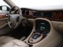 Daimler Super V8 4.0 364 PK SUPERCHARGED AUT. *ORIG. NL* + SCHUIFDAK / LEDER / STOELVERW.