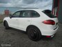 Porsche Cayenne 4.8 Turbo/