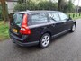 Volvo V70 2.4D Kinetic | Navigatie | Airco | Trekhaak | Parkeer sensoren