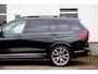 BMW X7 M50d 400PK High Executive 7P.*Incl. BTW*Perfect BMW Onderh.*Luchtvering/Pano/Laser/Copilot/Indiv. Comfort Stoelen/HUD/H&K/Softclose/360/Sfeer/Keyless Entry+Go/DAB/Elek. Klep/Memorie/Dodehoek/PDC V+A/22 inch LM/VOL*