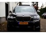 BMW X7 M50d 400PK High Executive 7P.*Incl. BTW*Perfect BMW Onderh.*Luchtvering/Pano/Laser/Copilot/Indiv. Comfort Stoelen/HUD/H&K/Softclose/360/Sfeer/Keyless Entry+Go/DAB/Elek. Klep/Memorie/Dodehoek/PDC V+A/22 inch LM/VOL*