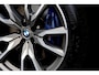 BMW X7 M50d 400PK High Executive 7P.*Incl. BTW*Perfect BMW Onderh.*Luchtvering/Pano/Laser/Copilot/Indiv. Comfort Stoelen/HUD/H&K/Softclose/360/Sfeer/Keyless Entry+Go/DAB/Elek. Klep/Memorie/Dodehoek/PDC V+A/22 inch LM/VOL*