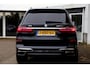 BMW X7 M50d 400PK High Executive 7P.*Incl. BTW*Perfect BMW Onderh.*Luchtvering/Pano/Laser/Copilot/Indiv. Comfort Stoelen/HUD/H&K/Softclose/360/Sfeer/Keyless Entry+Go/DAB/Elek. Klep/Memorie/Dodehoek/PDC V+A/22 inch LM/VOL*