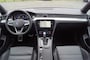 Volkswagen Passat 1.5 TSI DSG R-Line / Panodak / Leer /19LM /Camera/ Virtual dashb