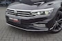 Volkswagen Passat 1.5 TSI DSG R-Line / Panodak / Leer /19LM /Camera/ Virtual dashb