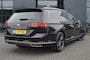 Volkswagen Passat 1.5 TSI DSG R-Line / Panodak / Leer /19LM /Camera/ Virtual dashb