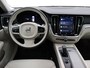 Volvo V60 B3 AUT(7) ESSENTIAL EDITION LEDER 18INCH STOELVERWARMING V+A ACC