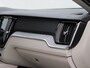Volvo V60 B3 AUT(7) ESSENTIAL EDITION LEDER 18INCH STOELVERWARMING V+A ACC
