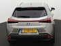 Lexus UX 250h Business Line | Parkeersensoren | Connected Services | Keyless Entry |