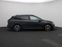 Volkswagen Golf Variant 1.0 TSI Life 110 PK | Apple Carplay | Android Auto | Adaptive Cruise Control | Parkeersensoren | 18'' Lichtmetalen Velgen | Digital Cockpit | Rijstrookhulp | Climate Control | Sfeerverlichting |
