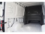 Volkswagen Crafter 2.0 TDI 140 pk L4H3 Dubbel Cabine 6p Airco, Cruise control, 17" LMV, Treeplanken, PDC V+A