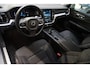 Volvo V60 B3 Essential Edition Mild Hybride Automaat 163pk | Vandaag Rijden | Google Maps | Parkeer Camera achter | Climate & Cruise Control | Trekhaak | 17" Inch LMV | Volvo On Call | Elek.Ramen V+A