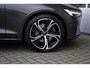 Volvo S60 2.0 B4 Plus Dark | Lederen Bekleding | Head-up Display | 360 Camera | Parkeerverwarming |