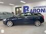 Volvo V60 2.0T Momentum, adaptive cruise
