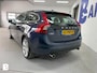 Volvo V60 2.0T Momentum, adaptive cruise