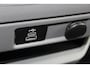 Ford Transit Custom 320 2.0-136pk TDCI L2H1 ´Trend´. Overtuig u van de rijkwaliteiten van dit nieuwe model Ford Transit Custom. Camera, LED koplampen, Cruise Control, Aut. Airco, App Connect, Winterpack.