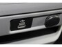 Ford Transit Custom 320 2.0-136pk TDCI L2H1 ´Trend´ schuifdeur li.+re. ! Overtuig u van de rijkwaliteiten van dit nieuwe model Ford Transit Custom ! Camera, LED koplampen, Cruise Control, Aut. Airco, Navigatie by Apple / Android, verwarmd voorraam etc.