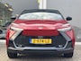 Toyota C-HR Hybrid 140 Executive Bi-Tone | Heads Up Display | JBL Premium audio | Stoel en Stuurverwarming | Toyota garantie tot 2034!
