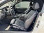 BMW 2-Serie Cabrio 218i Executive Sport Line Leer Navigatie PDC Xenon Climate Control Stuurverwarming Stoelverwarming