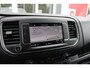 Citroën E-Jumpy L2 136PK AUTOMAAT 75 kWh | NAVIGATIE 10" TOUCHSCREEN | ACHTERUITRIJ CAMERA | APPLE CARPLAY/ANDROID AUTO | PARKEERSENSOREN | CRUISE CONTROL | DAB+ RADIO | NIEUWE BUS! | 3-ZITS |