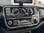Volkswagen Up! 1.0 High Up! BlueMotion 75 Pk Panoramadak/Airco/Navigatie/Bluetooth/16 Inch/Elektrische Ramen/5-Deurs/Apk 06-2026