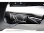 Volkswagen Golf Variant 1.5 eTSI Life Business 116PK / 85kW DSG, Navigatie, voorstoelen verwarmbaar met massagefunctie, Apple Carplay & Android Auto, extra getint glas achter, digitaal instrumentenpaneel, LED koplampen, adaptieve cruise control (acc), DAB+