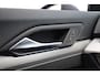 Volkswagen Golf Variant 1.5 eTSI Life Business 116PK / 85kW DSG, Navigatie, voorstoelen verwarmbaar met massagefunctie, Apple Carplay & Android Auto, extra getint glas achter, digitaal instrumentenpaneel, LED koplampen, adaptieve cruise control (acc), DAB+