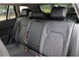 Volkswagen Golf Variant 1.5 eTSI Life Business 116PK / 85kW DSG, Navigatie, voorstoelen verwarmbaar met massagefunctie, Apple Carplay & Android Auto, extra getint glas achter, digitaal instrumentenpaneel, LED koplampen, adaptieve cruise control (acc), DAB+