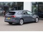 Volkswagen Golf Variant 1.5 eTSI Life Business 116PK / 85kW DSG, Navigatie, voorstoelen verwarmbaar met massagefunctie, Apple Carplay & Android Auto, extra getint glas achter, digitaal instrumentenpaneel, LED koplampen, adaptieve cruise control (acc), DAB+