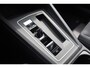 Volkswagen Golf Variant 1.5 eTSI Life Business 116PK / 85kW DSG, Navigatie, voorstoelen verwarmbaar met massagefunctie, Apple Carplay & Android Auto, extra getint glas achter, digitaal instrumentenpaneel, LED koplampen, adaptieve cruise control (acc), DAB+