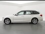 BMW 3-Serie Touring 318D HIGH EXECUTIVE PARELMOER WIT + WEGKL. TREKHAAK / NAVI PRO / SPORTSTOELEN