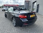 BMW 2-Serie Cabrio 218i High Executive M Sport 18 inch Xenon Lederen interieur PDC Navigatie Stuurverwarming Stoelverwarming 18 Inch