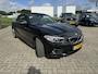 BMW 2-Serie Cabrio 218i High Executive M Sport 18 inch Xenon Lederen interieur PDC Navigatie Stuurverwarming Stoelverwarming 18 Inch