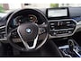 BMW 5-Serie Touring 520i High Executive Sport Line Autom Leder Sportst Stoelverw Navi Camera Clima Cruise 2x PDC LMV ENZ NL Auto.