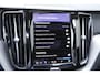 Volvo XC60 2.0 Recharge T8 390PK Plug in AWD R-Design PHEV*Facelift!*Perfect Volvo Onderh.Black Pack/Pano/Elek. Trekhaak/Full LED/Stoelverw./Stuurverw./Apple Carplay-Google/Memorie/Camera/Keyless Entry+Go/Elek. Klep/LED/Rijstrook/DAB/Parkeersens.V+A/19 inch LM*