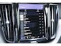 Volvo XC60 2.0 Recharge T8 390PK Plug in AWD R-Design PHEV*Facelift!*Perfect Volvo Onderh.Black Pack/Pano/Elek. Trekhaak/Full LED/Stoelverw./Stuurverw./Apple Carplay-Google/Memorie/Camera/Keyless Entry+Go/Elek. Klep/LED/Rijstrook/DAB/Parkeersens.V+A/19 inch LM*