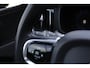 Volvo XC60 2.0 Recharge T8 390PK Plug in AWD R-Design PHEV*Facelift!*Perfect Volvo Onderh.Black Pack/Pano/Elek. Trekhaak/Full LED/Stoelverw./Stuurverw./Apple Carplay-Google/Memorie/Camera/Keyless Entry+Go/Elek. Klep/LED/Rijstrook/DAB/Parkeersens.V+A/19 inch LM*
