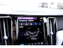 Volvo XC60 2.0 Recharge T8 390PK Plug in AWD R-Design PHEV*Facelift!*Perfect Volvo Onderh.Black Pack/Pano/Elek. Trekhaak/Full LED/Stoelverw./Stuurverw./Apple Carplay-Google/Memorie/Camera/Keyless Entry+Go/Elek. Klep/LED/Rijstrook/DAB/Parkeersens.V+A/19 inch LM*