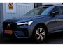 Volvo XC60 2.0 Recharge T8 390PK Plug in AWD R-Design PHEV*Facelift!*Perfect Volvo Onderh.Black Pack/Pano/Elek. Trekhaak/Full LED/Stoelverw./Stuurverw./Apple Carplay-Google/Memorie/Camera/Keyless Entry+Go/Elek. Klep/LED/Rijstrook/DAB/Parkeersens.V+A/19 inch LM*