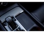 Volvo XC60 2.0 Recharge T8 390PK Plug in AWD R-Design PHEV*Facelift!*Perfect Volvo Onderh.Black Pack/Pano/Elek. Trekhaak/Full LED/Stoelverw./Stuurverw./Apple Carplay-Google/Memorie/Camera/Keyless Entry+Go/Elek. Klep/LED/Rijstrook/DAB/Parkeersens.V+A/19 inch LM*