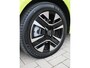 Peugeot 208 Hybrid 100PK e-DCS6 Allure Automaat Navigatie, Camera achter, Stoelverwarming  € 449,- private lease