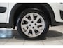 Lada Kalina Cross 2194 + STOELVERWARMING / AIRCO